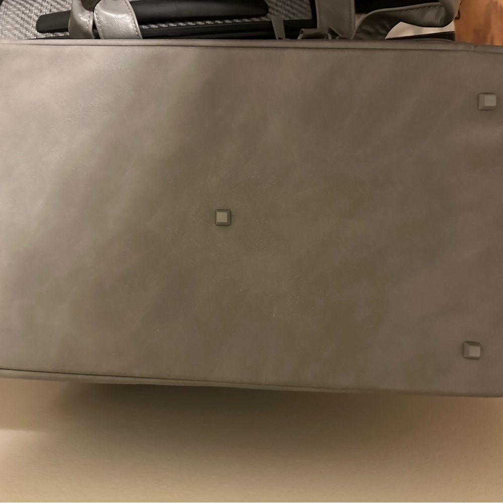 Gray Beis carry on Bag - Picture 3 of 3